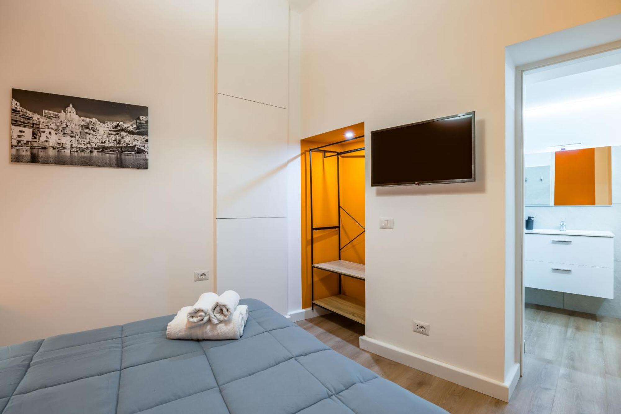 Lioy 25 By Napoliapartments ภายนอก รูปภาพ