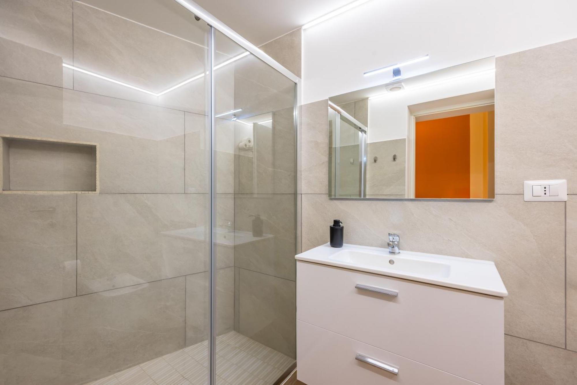 Lioy 25 By Napoliapartments ภายนอก รูปภาพ