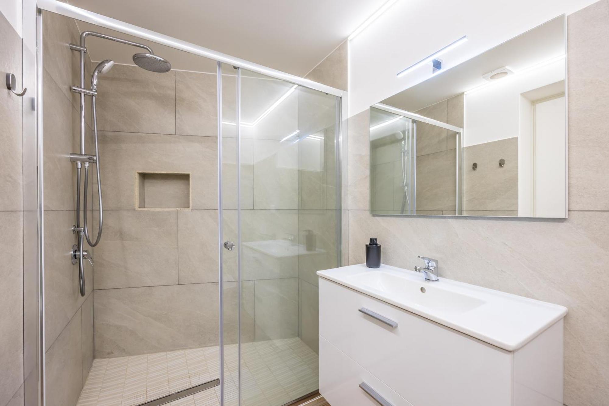Lioy 25 By Napoliapartments ภายนอก รูปภาพ
