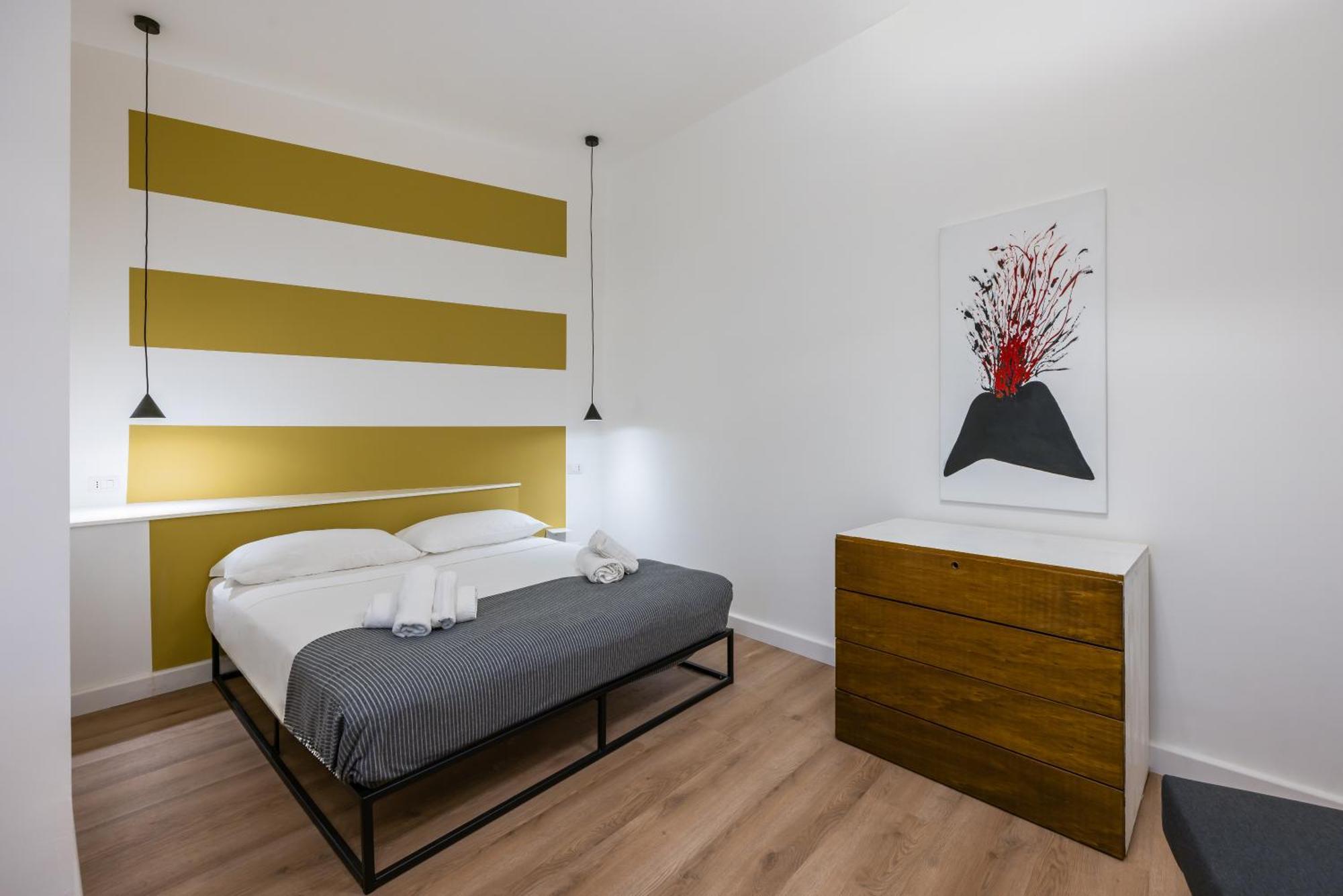 Lioy 25 By Napoliapartments ภายนอก รูปภาพ