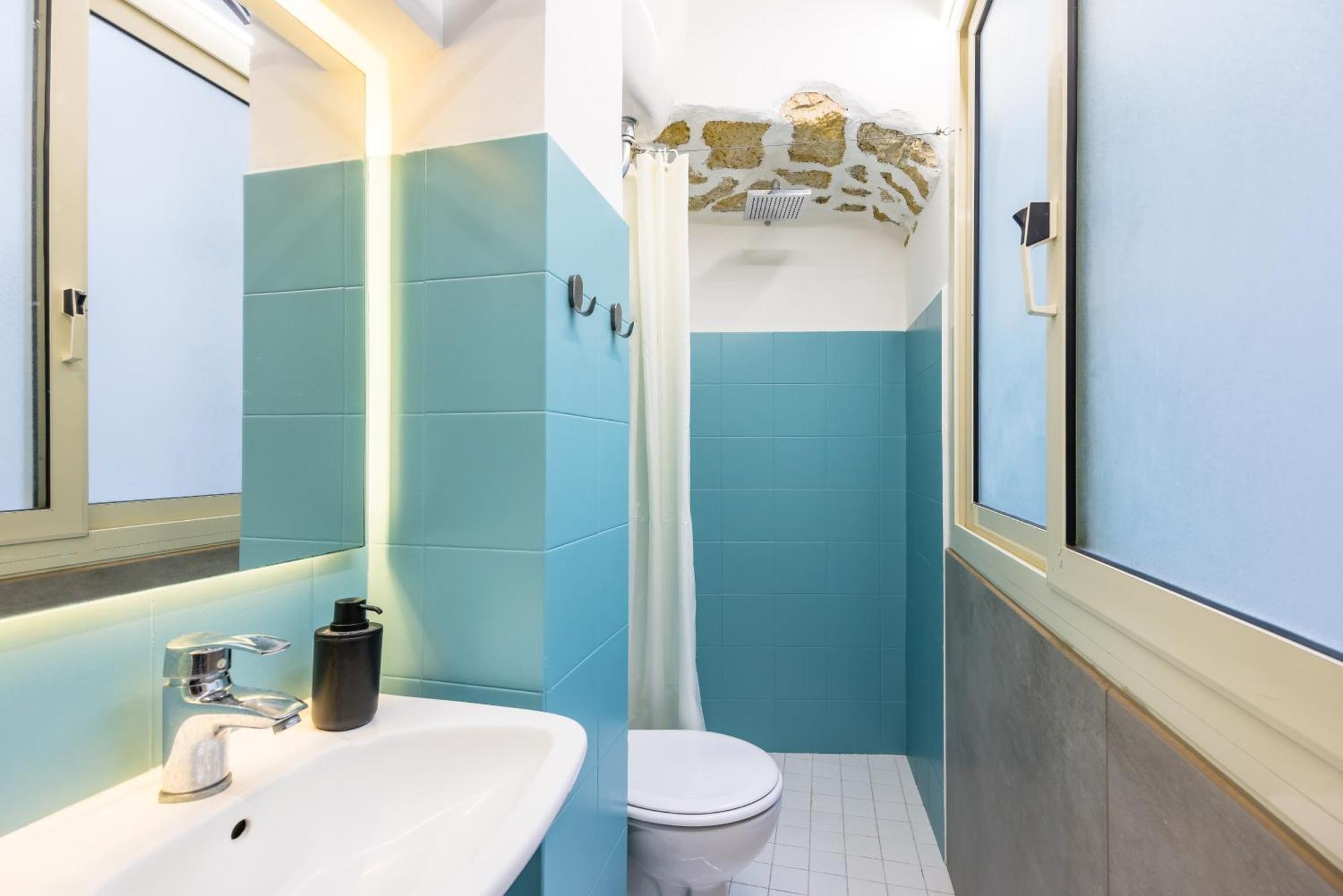 Lioy 25 By Napoliapartments ภายนอก รูปภาพ